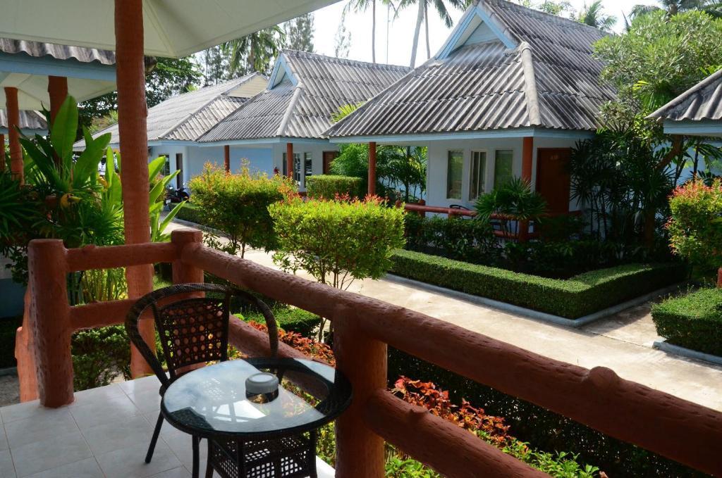 Koh Yao Chukit Dachanan Resort Яо-Ной Экстерьер фото
