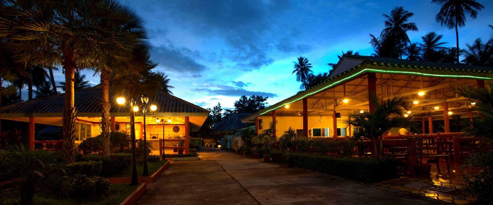 Koh Yao Chukit Dachanan Resort Яо-Ной Экстерьер фото